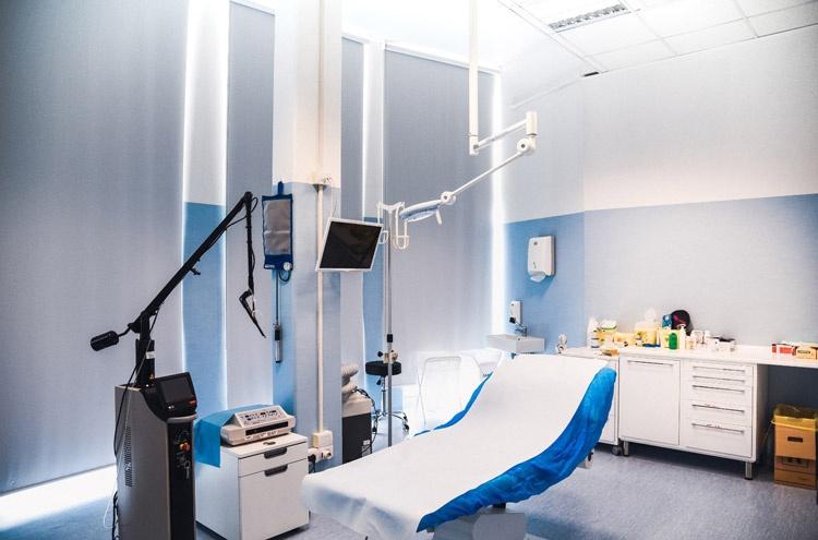 Ambulatori chirurgici presso il poliambulatorio La Fenice